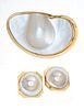 MOBE PEARL & 14 KT YELLOW GOLD BROOCH AND EARRINGS 