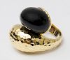 18K GOLD AND BLACK ONYX RING