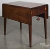 Mid-Atlantic federal walnut inlaid drop leaf table, early 19th c., with diamond and line inlay