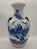 A Blue and White  Vase with Crackle Glaze - Qing Dynasty