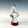 Nippon Lady 1005327 - Lladro Porcelain Figurine + Base