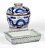 CHINESE EXPORT PORCELAIN BLUE AND WHITE ARTICLES, LOT OF TWO