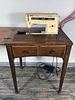 VINTAGE SINGER STYLIST 534 SEWING MACHINE IN SEWING TABLE