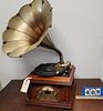 Pyle Vintage Brass Morning Glory Horn Record Player/Radio/Disc Player In An Oak Case