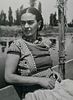 Frida Kahlo, Sitting by the water