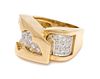 An 18 Karat Bicolor Gold and Diamond Ring, 10.30 dwts.