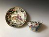 A SET OF CHINESE ANTIQUE FAMILLE ROSE PORCELAIN CUP AND PLATE, 19C