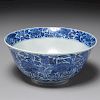 Fine Chinese blue/white Chrysanthemum bowl