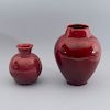 Paul Milet para Sévres. Par de jarrones. Francia, años 30. Elaborados en cerámica Sévres, acabado rojo brillante. Piezas: 2
