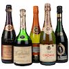 5 botellas de vino y licor.Champagne / Vino espumoso. a) Veuve Clicquot Ponsardin. Reserva 1985. Rosé. Cha...