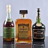 Lote de 3 licores. Consta de: Cognac V.S.O.P. Bisquit, Amaretto di Saronno y Napoelón Cognac V.S.O.P.