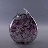 Afro Celotto. Jarrón. Elaborado en cristal murano. Diseño orgánico a manera de gota. Firmado. Esmaltado en color púrpura y lila.