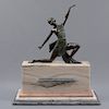 Después de Demetre Haralanmb Chiparus. (Rumania, 1886-Francia, 1947) Bailarina. Estilo Art Decó. Elaborada en bronce patinado.