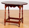New England Queen Anne style oval top tavern table