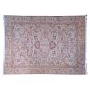Tapete. Persia, siglo XX. Estilo Imperial. Elaborado en fibras de lana y algodón. Decorado con motivos orgánicos.