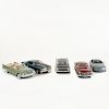 Lote de autos a escala. Consta de: a) Chrysler Plymouth Hemi 1969, ERTL, 1:18 b) Chrysler 300F 1960, Convertible. Piezas: 5