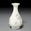 Good Chinese enameled porcelain sgraffito vase