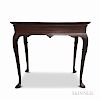 Queen Anne-style Mahogany Slipper-foot Tea Table