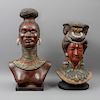 Lote de 2 bustos. África y Corea del Sur. SXX. En resina policromada. Consta de: Mujer de la tribu Nyangantom y Reina coreana.