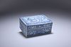 A CHINESE BLUE AND WHITE PORCELAIN BOX, 18TH/19TH CENTURY, rectangular, the