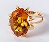 High grade gold and gemstone ring, 4.8dwt