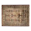 Tapete. Persia, siglo XX. Elaborado en fibras de lana con ensedado. Decorado con motivos florales. 194 x 131 cm