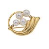 Prendedor con perlas y diamantes en oro amarillo de 14k. 4 perlas cultivadas color blanco de 5 mm. 2 diamantes corte 8 x 8. Pe...