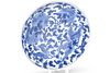 A CHINESE MING STYLE BLUE AND WHITE DISH, circula