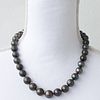 South Tahitian Pearl NecklaceÊ