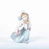 Little Virgin 01005752 - Lladro Porcelain Figure