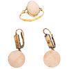 SET OF RING AND PAIR OF EARRINGS WITH CORALS IN 18K, 10K YELLOW GOLD AND SILVER 18K gold ring. Size: 7 ¾