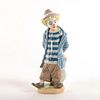 Little Traveler 1007602 - Lladro Porcelain Figure