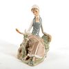 Shepherdess with Dove 1004660 - Lladro Porcelain Figure