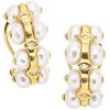 PAIR OF EARRINGS WITH CULTIVATED PEARLS AND DIAMONDS IN 18K YELLOW GOLD 16 white pearls, 6 Brilliant cut diamonds