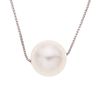 Collar con perla y plata .925. 1 perla cultivada color blanco de 10 mm. Peso: 2.1 g.