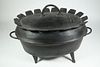 EARLY CAST IRON COOK POT