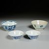 (4) Chinese blue and white porcelain footed bowls