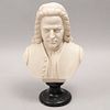 Busto de Johann Sebastian Bach. Siglo XX. Elaborado en pasta moldeada acabado crudo con base escalonada circular. 33 cm de altura.