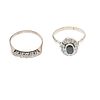 Dos anillos vintage con zafiro y diamantes en plata paladio. 1 zafiro corte oval.  6.0