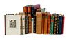   Sammlung Literatur des 20. Jahrhunderts in dekorativen Halbleder- (19) und Halbpergament-Ausgaben (3) in 45 Bänden.