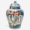A large Chinese wucai-decorated porcelain jar and cover 五彩带盖大罐 17th century 十七世纪