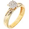 ANILLO CON DIAMANTES EN ORO AMARILLO DE 14K con diamantes corte brillante ~0.15 ct. Peso: 2.8 g. Talla: 6 ¼ | RING WITH DIAMONDS IN 14K YELLOW GOLD Br