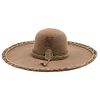 SOMBRERO CHINACO ANTIGUO  SIGLO XIX Sombrero de fieltro fino de pelo color castor con toquilla de cordón, ribete de galón bordado | ANTIQUE CHINACO SO