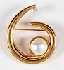 14K gold, diamond, and pearl pin, 7.5dwt.