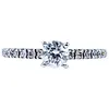 Gorgeous & Classic Diamond Engagement Ring