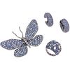 SET OF BROOCH, RING AND PAIR OF EARRINGS WITH SAPPHIRES, PRASIOLITES AND DIAMONDS IN 18K WHITE GOLD Weight: 80.7 g | JUEGO DE PRENDEDOR, ANILLO Y PAR 