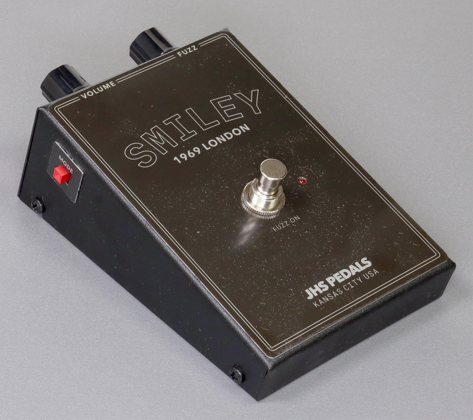 JHS SMILEY FUZZ EFFECTS PEDAL for sale at auction on 19th January
