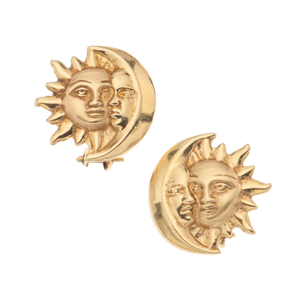 Par de aretes en oro amarillo de 14k. Diseño sol y luna. Peso: 6.5 g. sold  at auction from 21st May to 2nd June